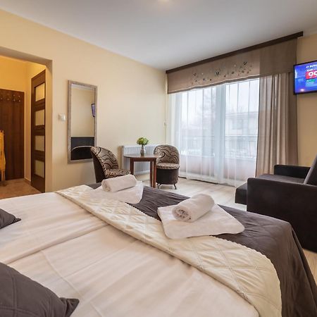 Appartement Dom Jastrzebia Z Basenem I Jacuzzi à Jastrzębia Góra Extérieur photo