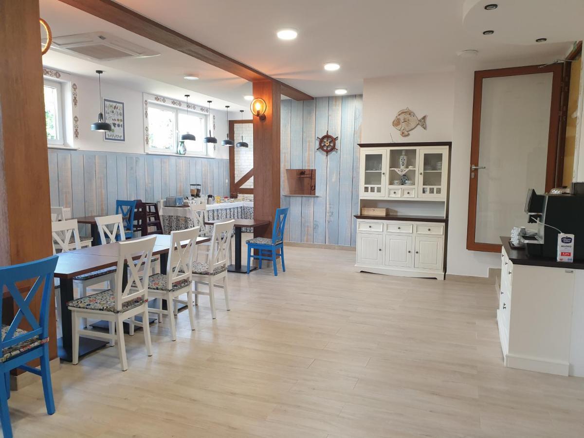 Appartement Dom Jastrzebia Z Basenem I Jacuzzi à Jastrzębia Góra Extérieur photo