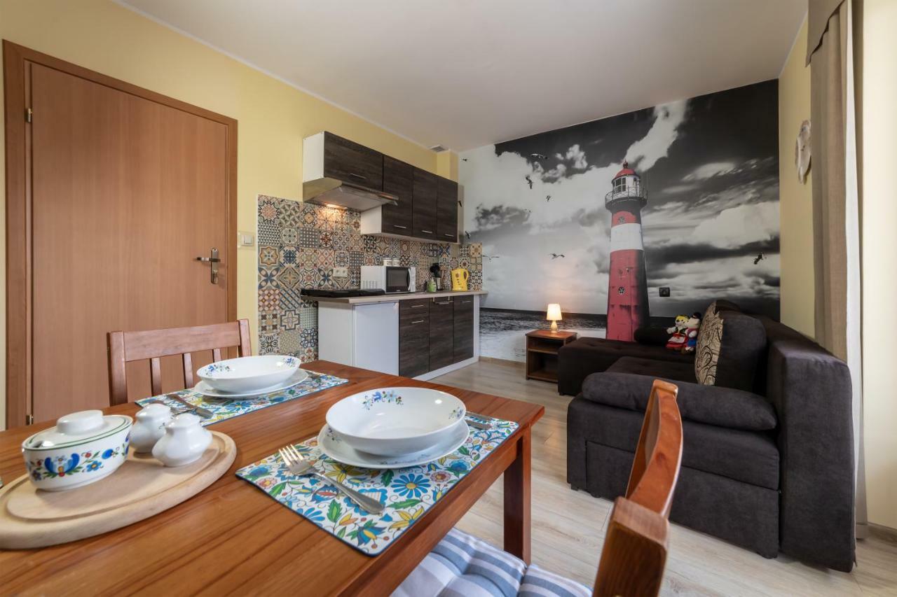 Appartement Dom Jastrzebia Z Basenem I Jacuzzi à Jastrzębia Góra Extérieur photo