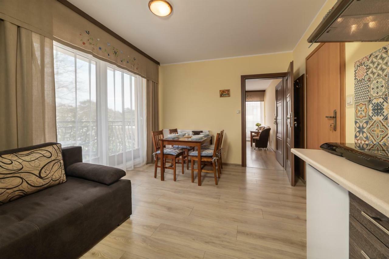 Appartement Dom Jastrzebia Z Basenem I Jacuzzi à Jastrzębia Góra Extérieur photo