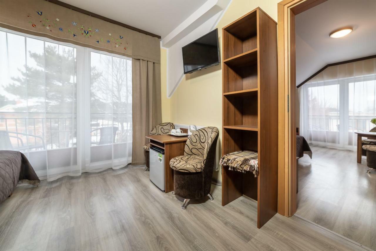 Appartement Dom Jastrzebia Z Basenem I Jacuzzi à Jastrzębia Góra Extérieur photo