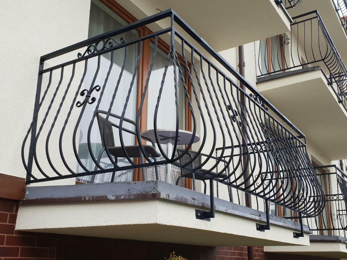 Appartement Dom Jastrzebia Z Basenem I Jacuzzi à Jastrzębia Góra Extérieur photo